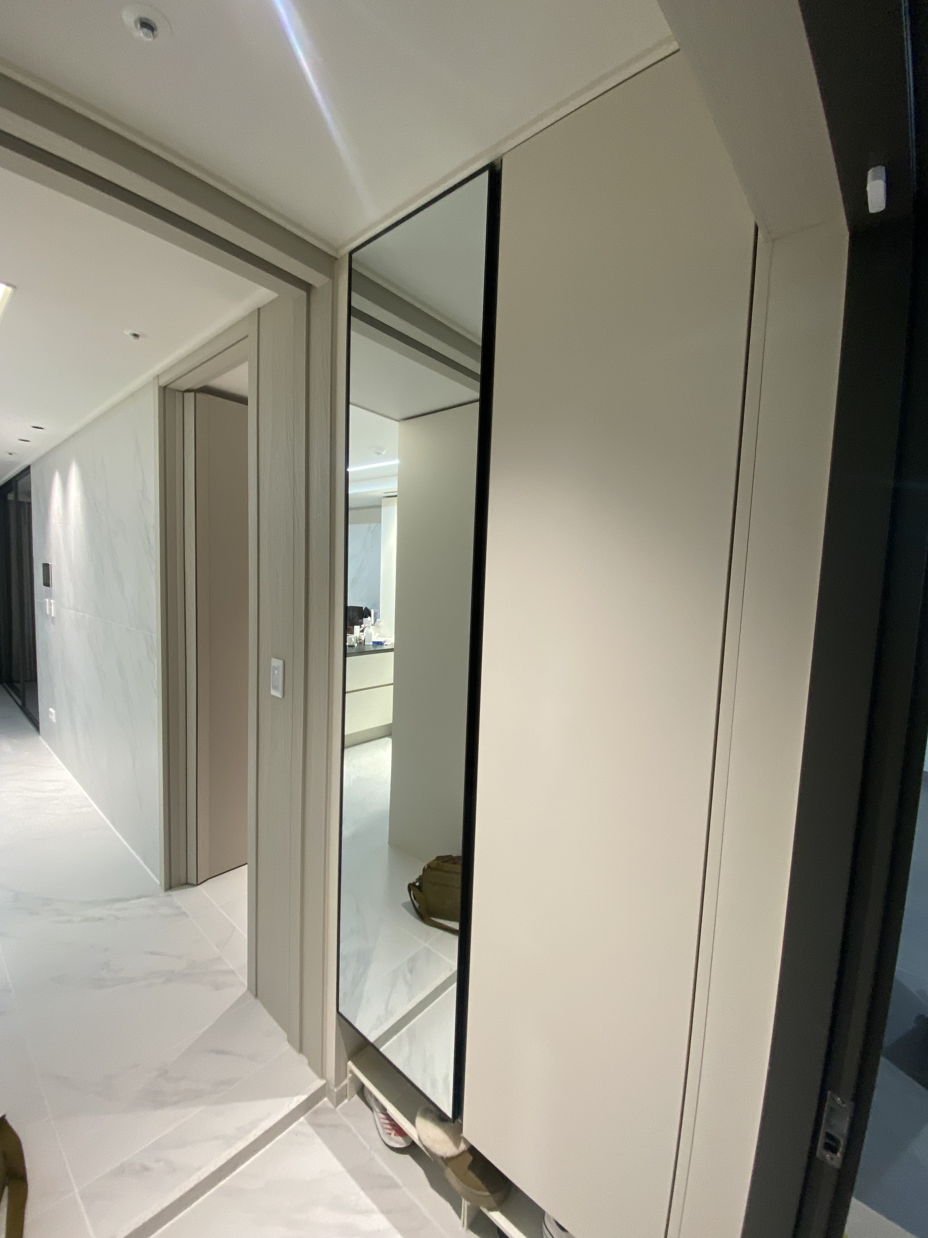 수납장 문짝 교체 시공 후